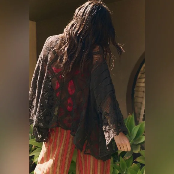 FREE PEOPLE Off The Coast Crochet Layer CARDIGAN - Picture 4 of 14